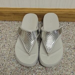 Crocs Monterey Diamonte Wedge Sandals, Women's 7 Grey Silver NWOT